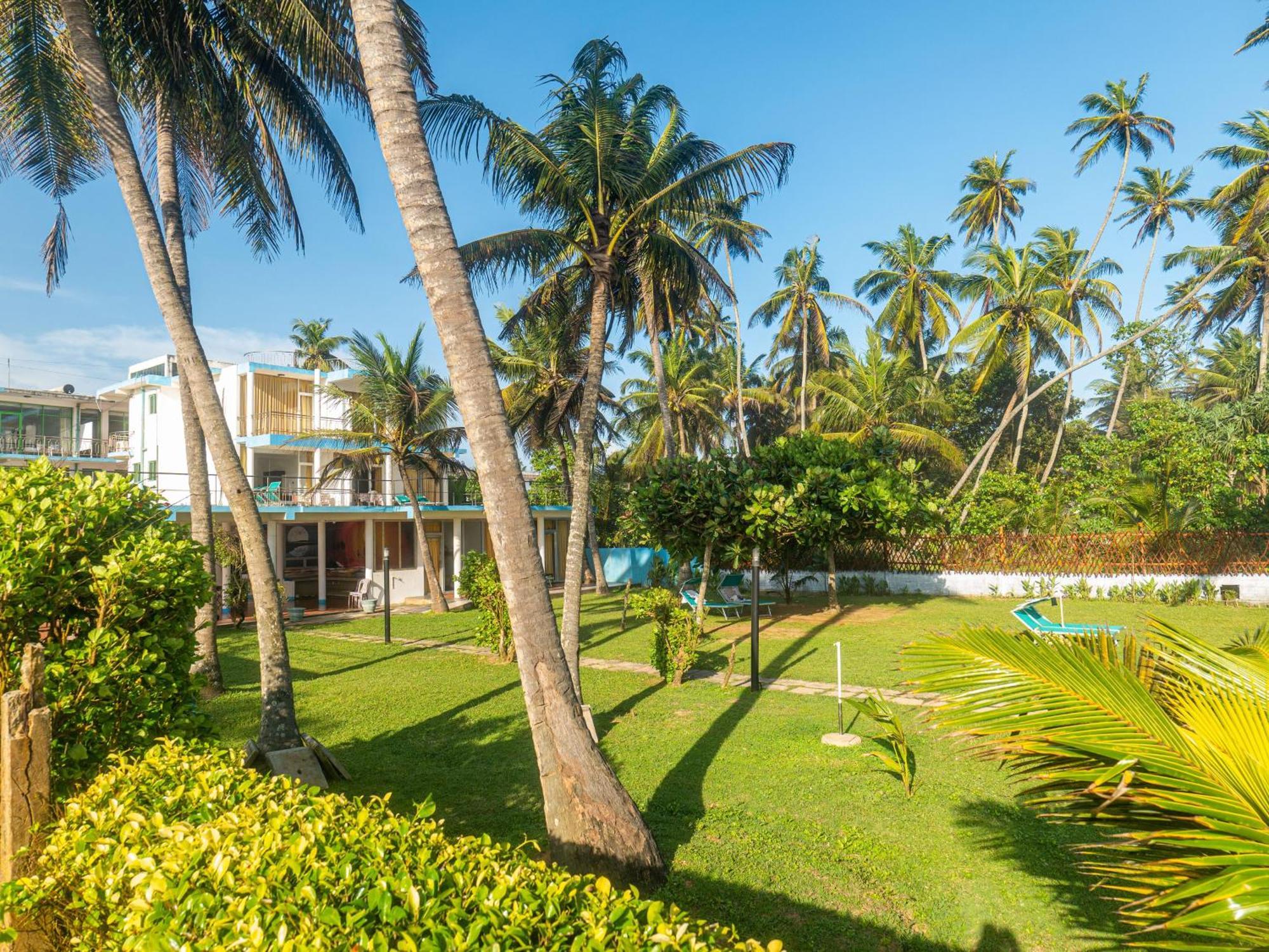Amaya Beach Hotel Dikwella ภายนอก รูปภาพ