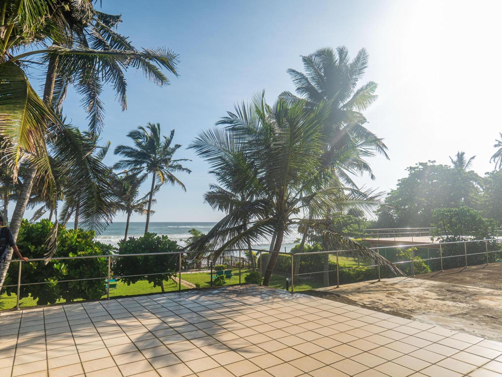 Amaya Beach Hotel Dikwella ภายนอก รูปภาพ